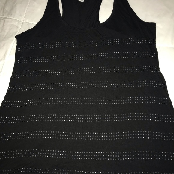 Tank top bundle - Picture 6 of 8